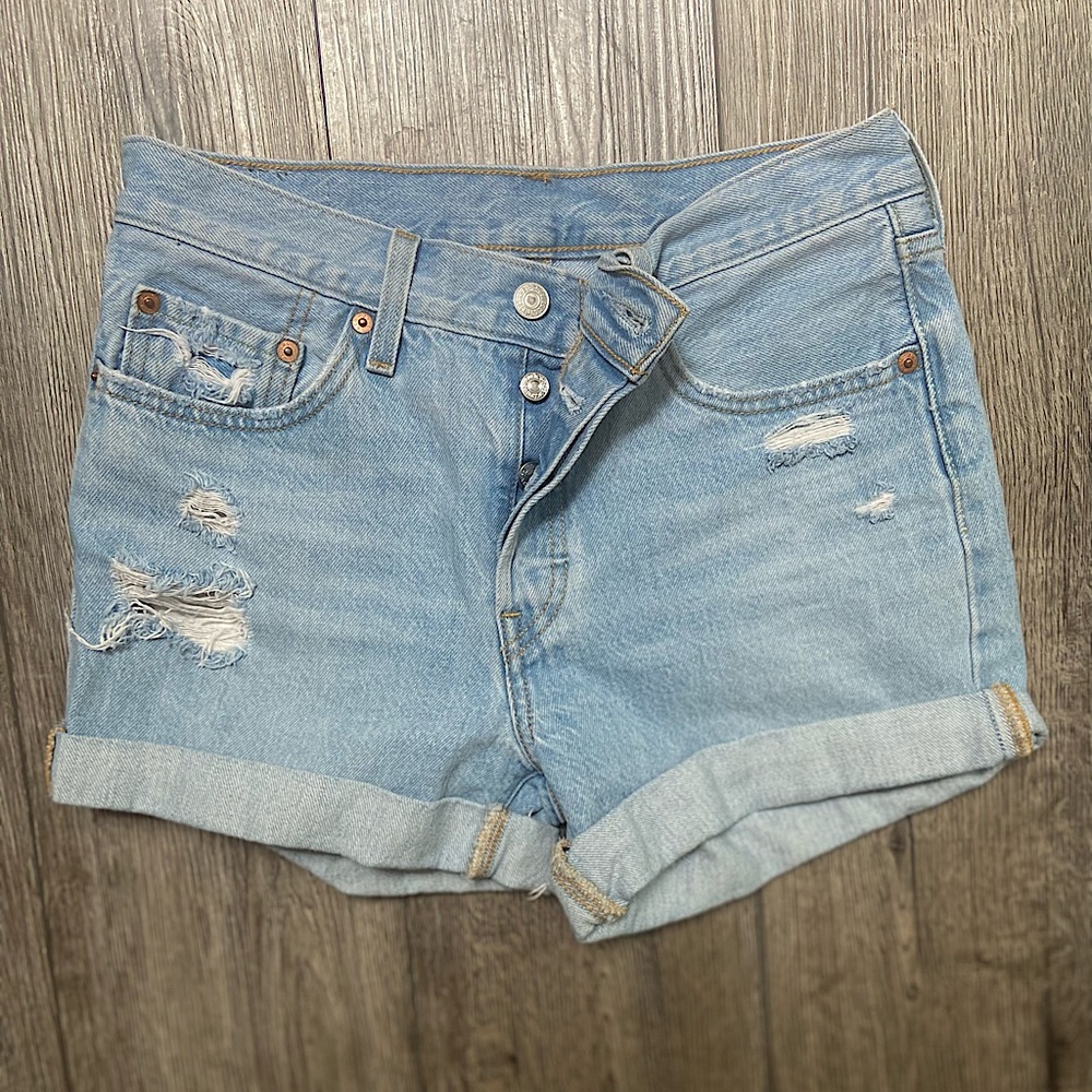 501 Vintage Levi’s Shorts- gently worn